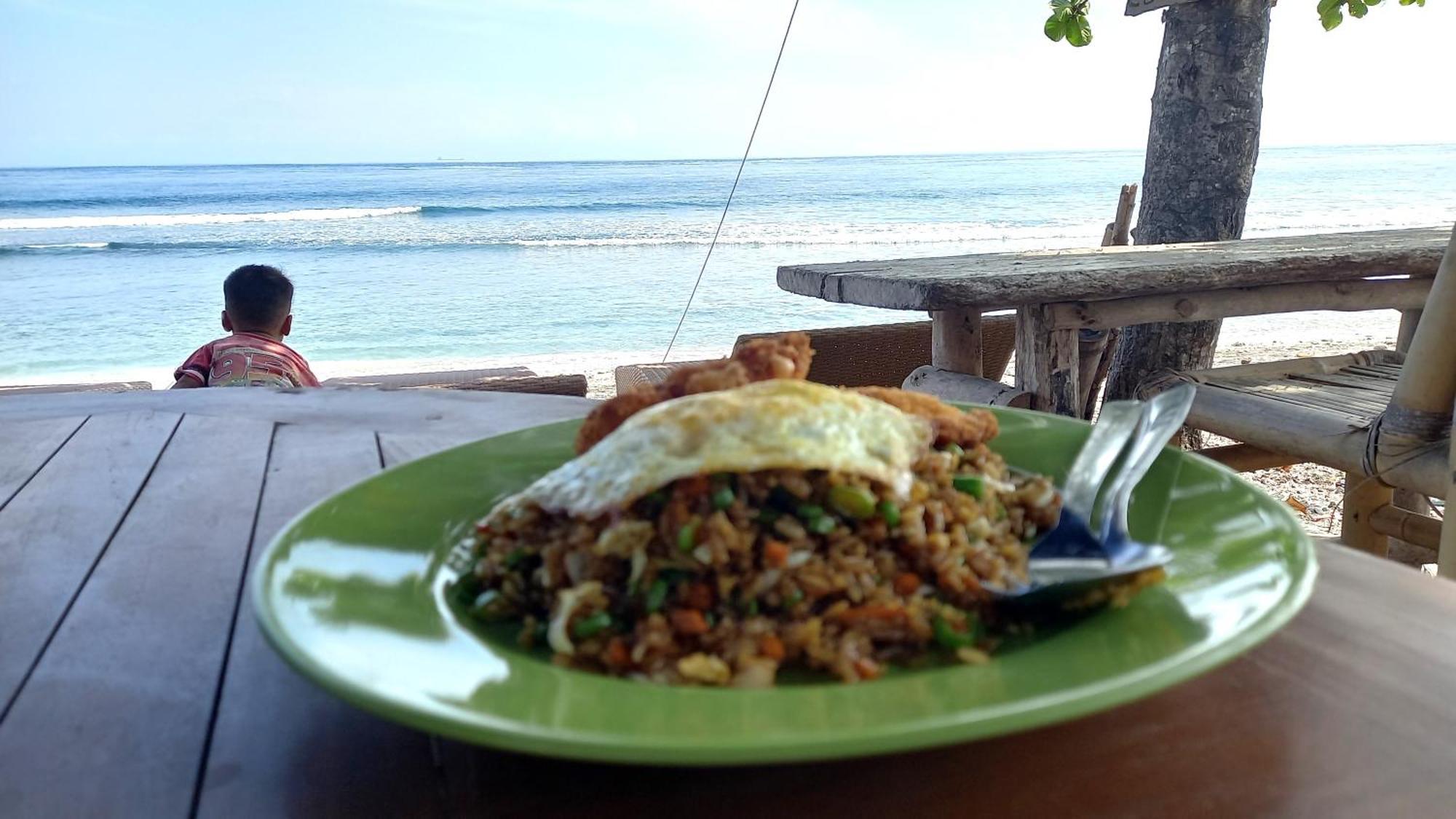 Lodge Desert Point Sekotong